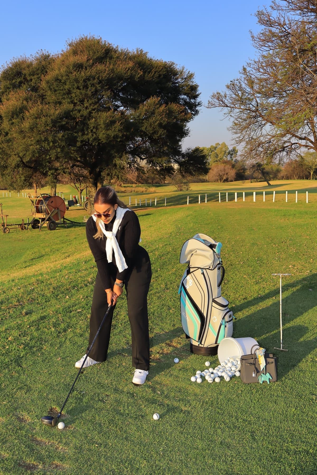 Zari teeing off